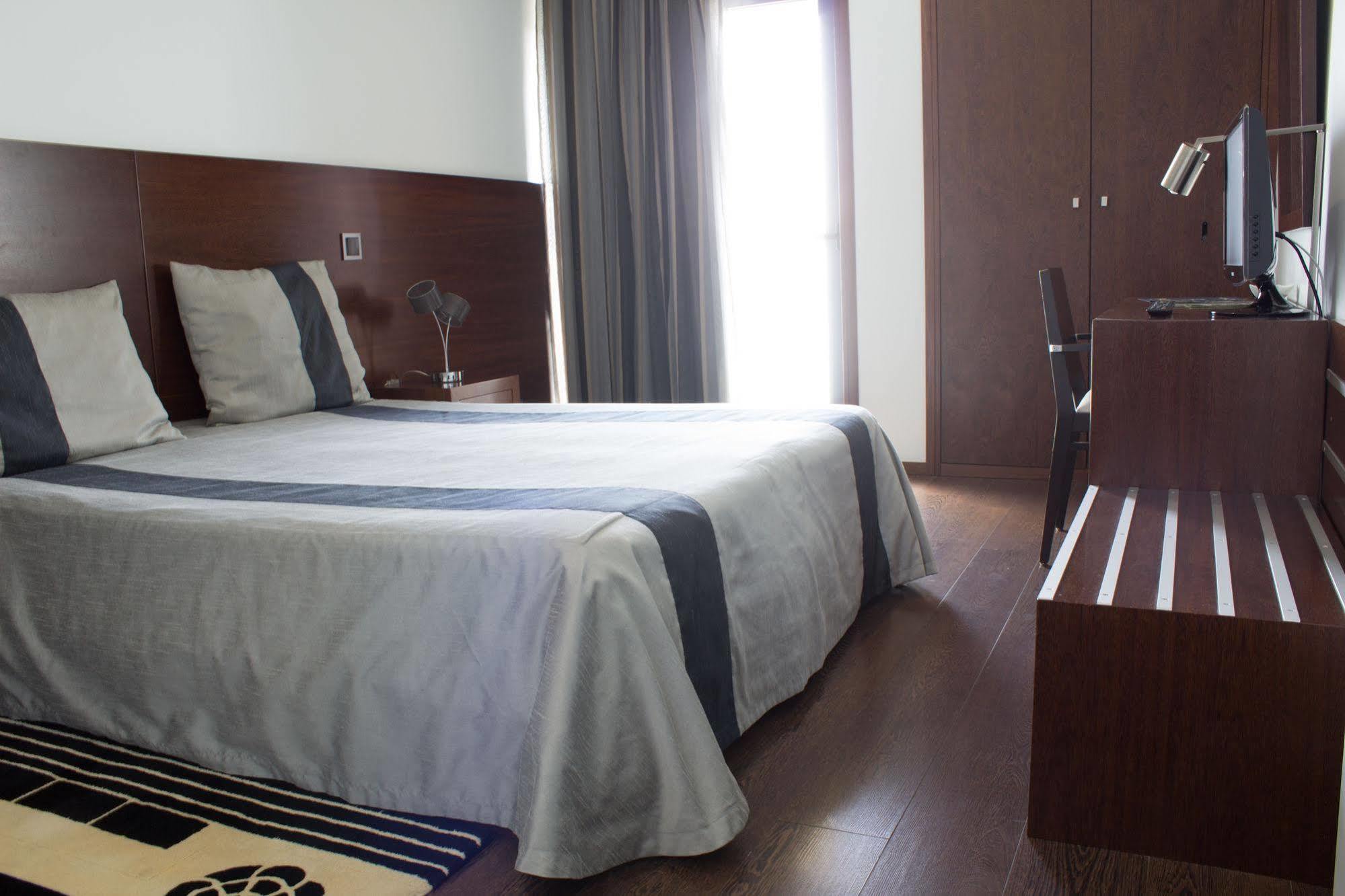Hotel Portas De Santa Rita Ermesinde Ngoại thất bức ảnh