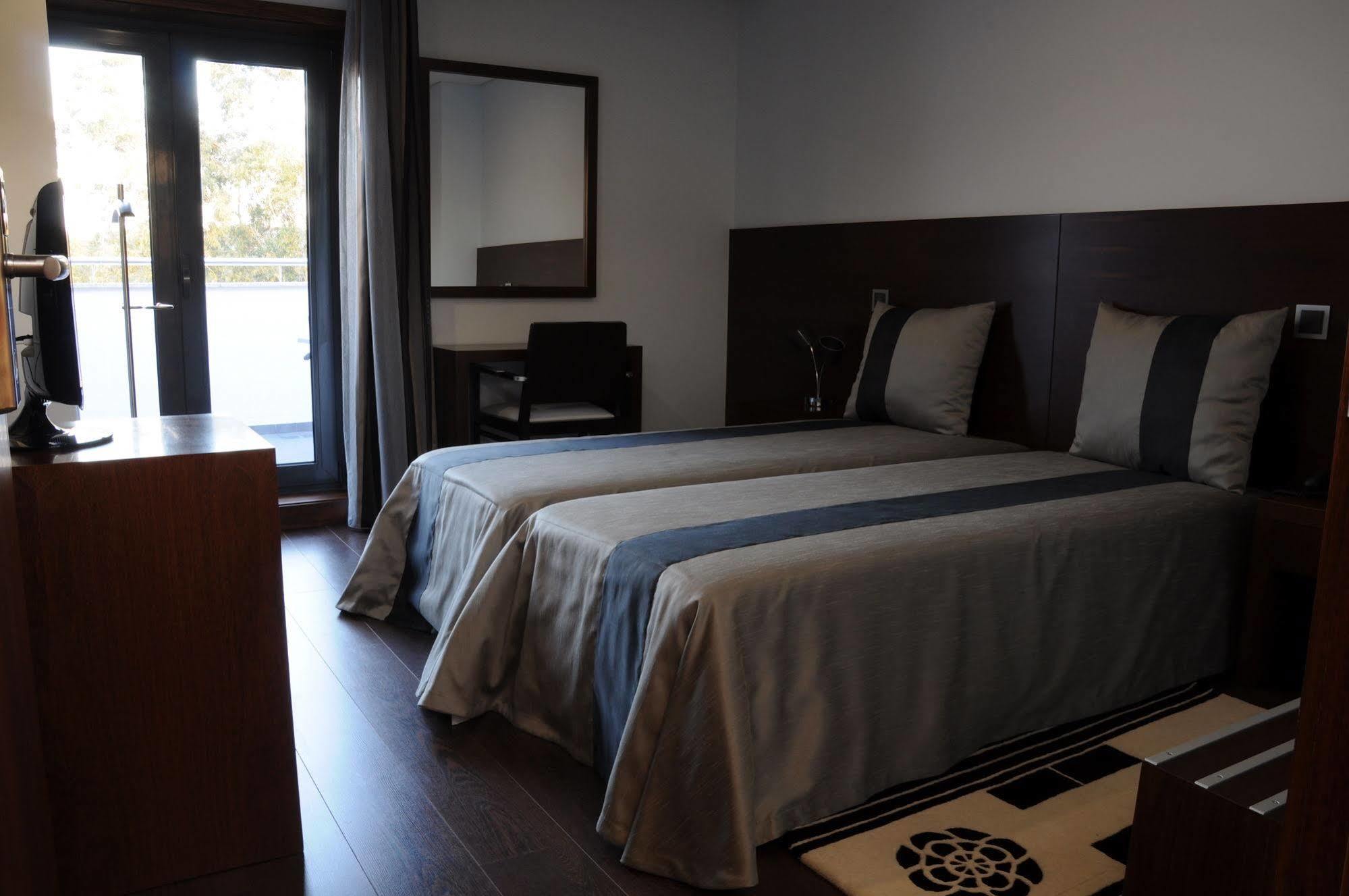 Hotel Portas De Santa Rita Ermesinde Ngoại thất bức ảnh